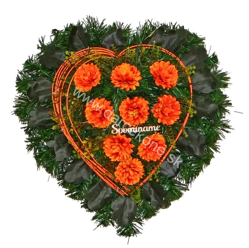 Umelé čečinové srdce na hrob s oranžovými chryzantémami a nápisom Spomíname, 47 cm