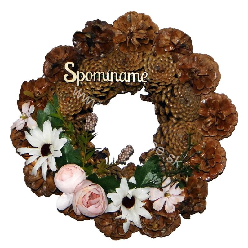 Dekorácia na hrob – šiškový veniec s ružovým iskerníkom a krémovými kvetmi Spomíname 27 cm