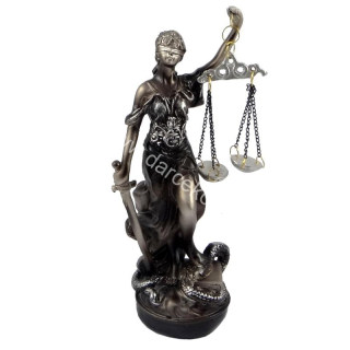 Soška bohyňa spravodlivosti Justícia strieborná 20cm